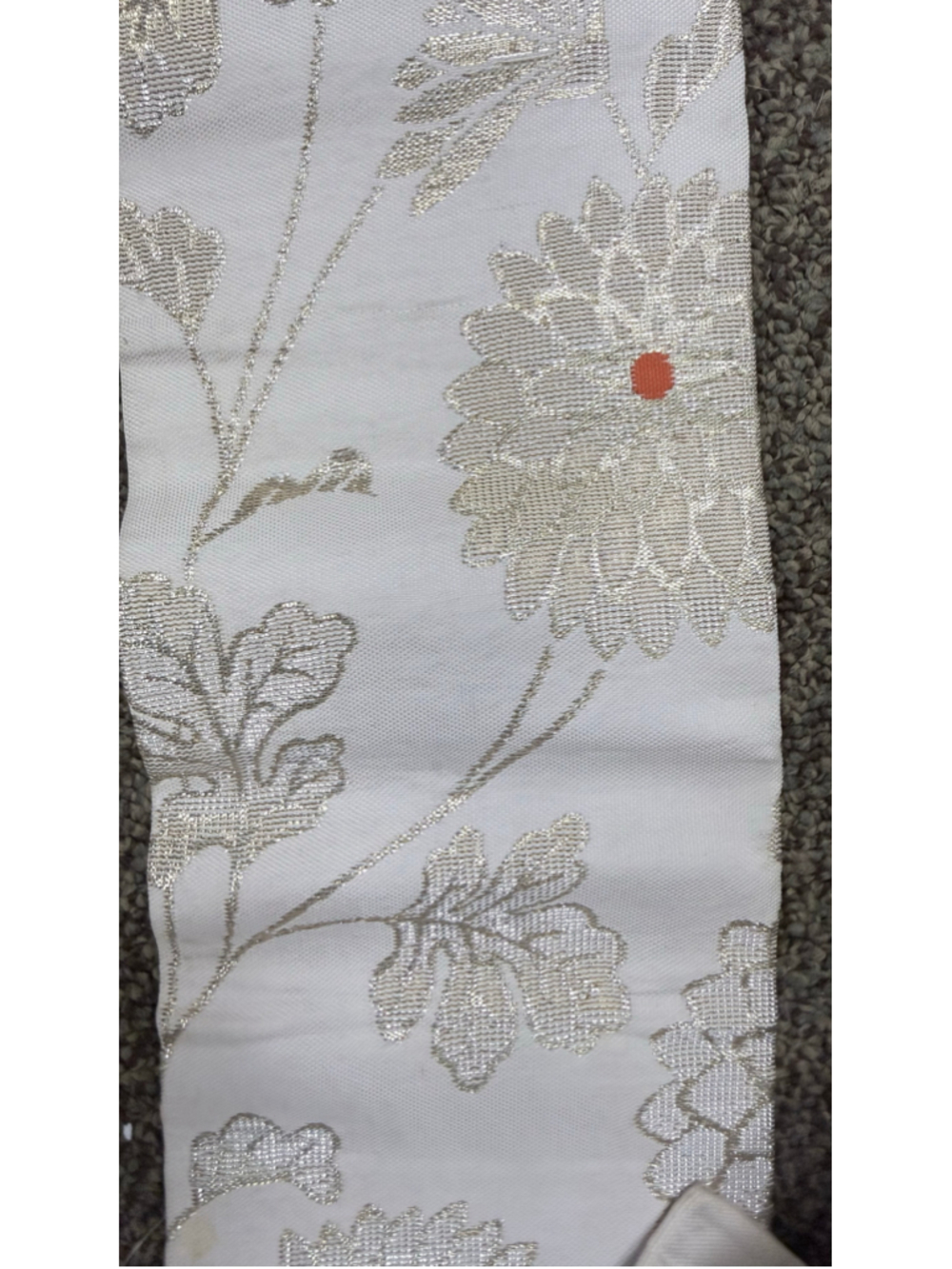 Women's Azuma Kimono Obi White and Silver Floral Pattern